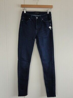 Silver Jeans Co. Size 4 Dark Wash Skinny Jeans